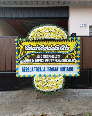 Papan Bunga Duka di Sukomarto